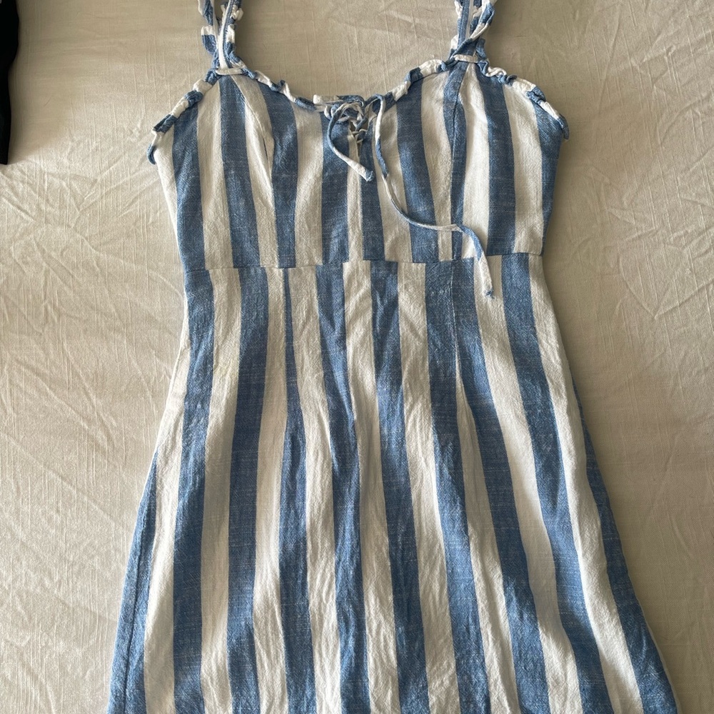 Forever 21 blue and white stripped mini dress with ruffled detail size small